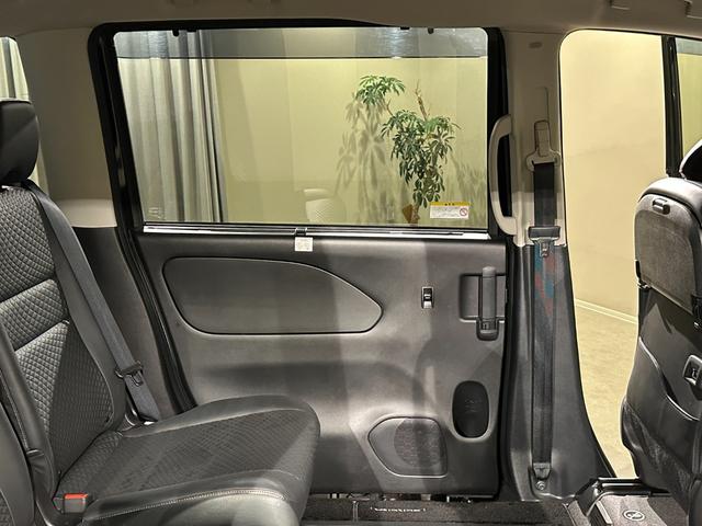 セレナ e-パワー ハイウェイスター 純正9インチナビ/TV/CD/DVD/Bluetooth アランドビューモニター ETC 純正後席モニター シート&ステアリングヒーター クルコン LEDライト フォグライト(43枚目)