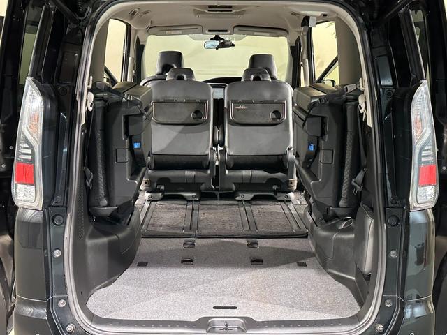 セレナ e-パワー ハイウェイスター 純正9インチナビ/TV/CD/DVD/Bluetooth アランドビューモニター ETC 純正後席モニター シート&ステアリングヒーター クルコン LEDライト フォグライト(49枚目)