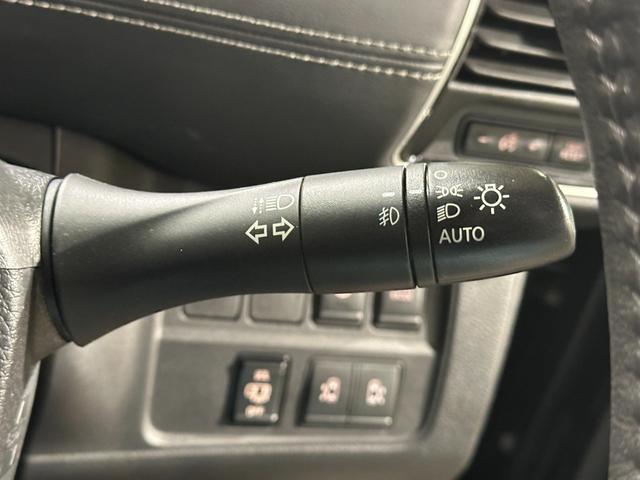 セレナ e-パワー ハイウェイスター 純正9インチナビ/TV/CD/DVD/Bluetooth アランドビューモニター ETC 純正後席モニター シート&ステアリングヒーター クルコン LEDライト フォグライト(59枚目)