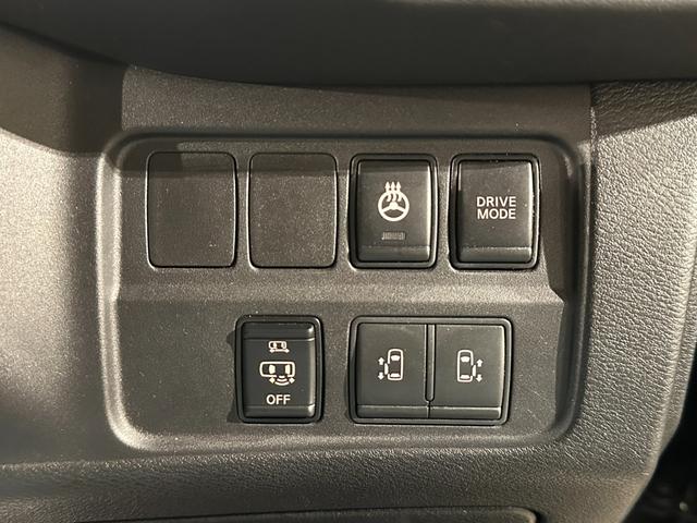 セレナ e-パワー ハイウェイスター 純正9インチナビ/TV/CD/DVD/Bluetooth アランドビューモニター ETC 純正後席モニター シート&ステアリングヒーター クルコン LEDライト フォグライト(60枚目)