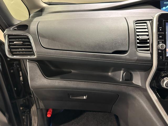 セレナ e-パワー ハイウェイスター 純正9インチナビ/TV/CD/DVD/Bluetooth アランドビューモニター ETC 純正後席モニター シート&ステアリングヒーター クルコン LEDライト フォグライト(75枚目)