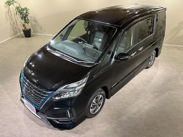 セレナ ｅ－パワー　ハイウェイスターＶ　純正エアロ　プロパイロット　純正９インチナビ／ＴＶ／ＣＤ／ＤＶＤ／Ｂｌｕｅｔｏｏｔｈ　アランドビューモニター　ドラレコ　ＥＴＣ　シートヒーター　ＬＥＤライト　フォグライト　両側パワスラドア（8枚目）