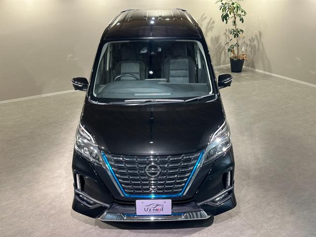 セレナ ｅ－パワー　ハイウェイスターＶ　純正エアロ　プロパイロット　純正９インチナビ／ＴＶ／ＣＤ／ＤＶＤ／Ｂｌｕｅｔｏｏｔｈ　アランドビューモニター　ドラレコ　ＥＴＣ　シートヒーター　ＬＥＤライト　フォグライト　両側パワスラドア（11枚目）