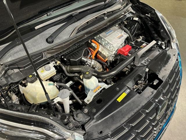 セレナ ｅ－パワー　ハイウェイスターＶ　純正エアロ　プロパイロット　純正９インチナビ／ＴＶ／ＣＤ／ＤＶＤ／Ｂｌｕｅｔｏｏｔｈ　アランドビューモニター　ドラレコ　ＥＴＣ　シートヒーター　ＬＥＤライト　フォグライト　両側パワスラドア（28枚目）