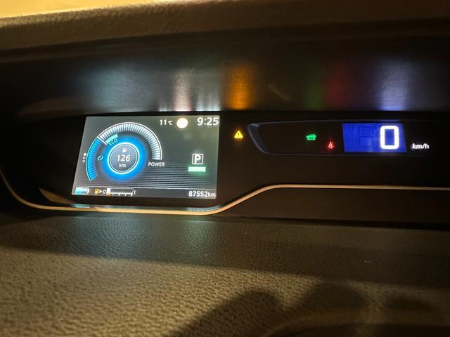 セレナ ｅ－パワー　ハイウェイスターＶ　純正エアロ　プロパイロット　純正９インチナビ／ＴＶ／ＣＤ／ＤＶＤ／Ｂｌｕｅｔｏｏｔｈ　アランドビューモニター　ドラレコ　ＥＴＣ　シートヒーター　ＬＥＤライト　フォグライト　両側パワスラドア（58枚目）