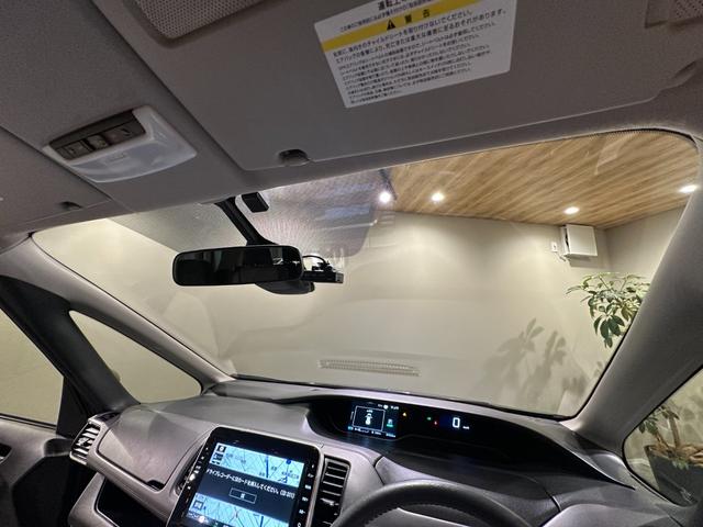 セレナ ｅ－パワー　ハイウェイスターＶ　純正エアロ　プロパイロット　純正９インチナビ／ＴＶ／ＣＤ／ＤＶＤ／Ｂｌｕｅｔｏｏｔｈ　アランドビューモニター　ドラレコ　ＥＴＣ　シートヒーター　ＬＥＤライト　フォグライト　両側パワスラドア（74枚目）