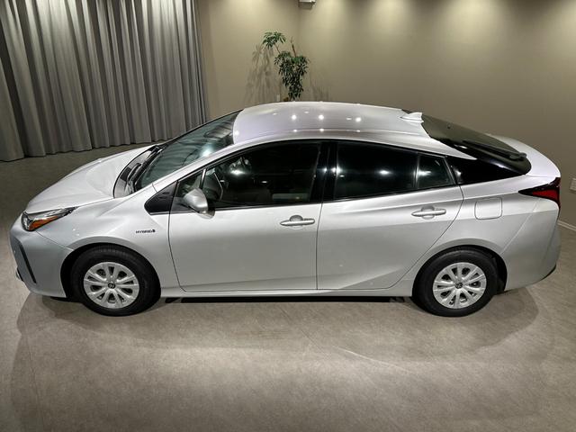 プリウス S 4WD 純正ナビ/TV/CD/Bluetooth バックモニター ETC トヨタセーフティセンス プリクラッシュブレーキ レーンアシスト レーダークルーズ オートマチックハイビーム LEDライト(16枚目)