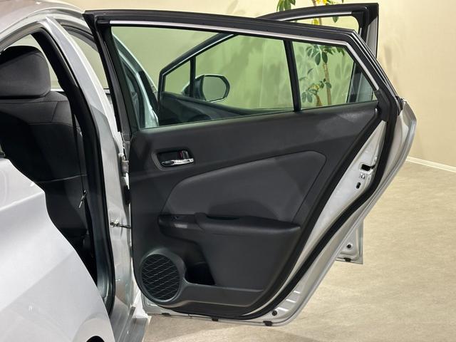 プリウス S 4WD 純正ナビ/TV/CD/Bluetooth バックモニター ETC トヨタセーフティセンス プリクラッシュブレーキ レーンアシスト レーダークルーズ オートマチックハイビーム LEDライト(31枚目)