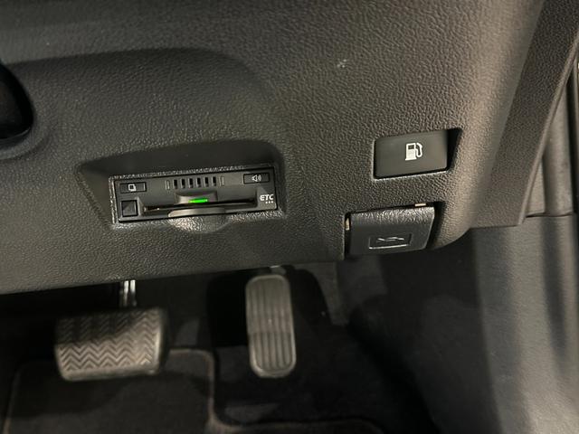 プリウス S 4WD 純正ナビ/TV/CD/Bluetooth バックモニター ETC トヨタセーフティセンス プリクラッシュブレーキ レーンアシスト レーダークルーズ オートマチックハイビーム LEDライト(70枚目)