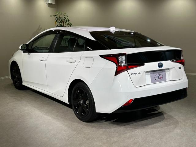 プリウス Ｓツーリングセレクション　純正ナビ／ＴＶ／ＣＤ／ＤＶＤ／Ｂｌｕｅｔｏｏｔｈ　バックモニター　純正１７インチアルミ　シートヒーター　ＬＥＤライト／フォグライト　ＴＳＳ　プリクラッシュブレーキ　レーダークルーズ　レーンアシスト（21枚目）