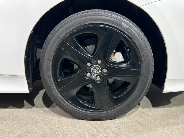 プリウス Ｓツーリングセレクション　純正ナビ／ＴＶ／ＣＤ／ＤＶＤ／Ｂｌｕｅｔｏｏｔｈ　バックモニター　純正１７インチアルミ　シートヒーター　ＬＥＤライト／フォグライト　ＴＳＳ　プリクラッシュブレーキ　レーダークルーズ　レーンアシスト（23枚目）