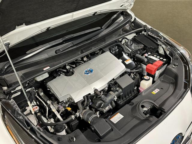 プリウス Ｓツーリングセレクション　純正ナビ／ＴＶ／ＣＤ／ＤＶＤ／Ｂｌｕｅｔｏｏｔｈ　バックモニター　純正１７インチアルミ　シートヒーター　ＬＥＤライト／フォグライト　ＴＳＳ　プリクラッシュブレーキ　レーダークルーズ　レーンアシスト（26枚目）