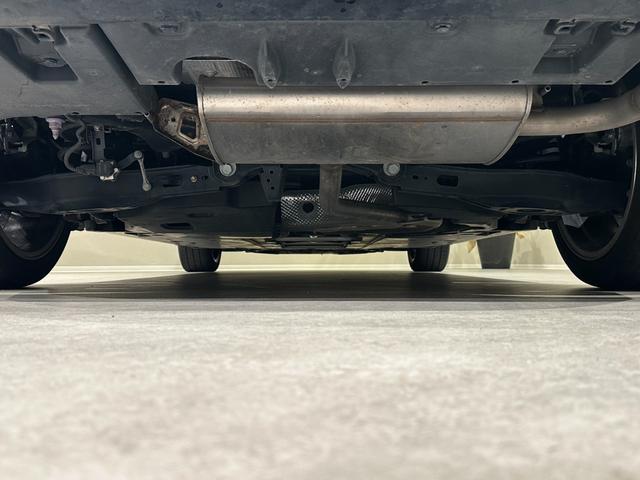 プリウス Ｓツーリングセレクション　純正ナビ／ＴＶ／ＣＤ／ＤＶＤ／Ｂｌｕｅｔｏｏｔｈ　バックモニター　純正１７インチアルミ　シートヒーター　ＬＥＤライト／フォグライト　ＴＳＳ　プリクラッシュブレーキ　レーダークルーズ　レーンアシスト（27枚目）