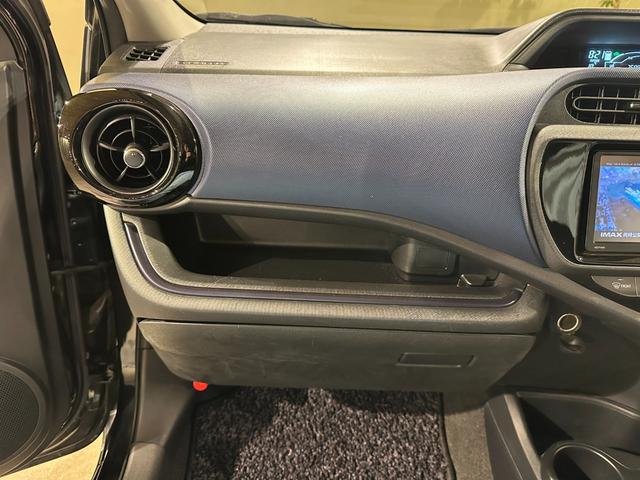 アクア Ｓ　純正ナビ／ＴＶ／ＣＤ／Ｂｌｕｅｔｏｏｔｈ　ＥＴＣ　純正フルエアロ　純正１５インチアルミ　キーレス（66枚目）