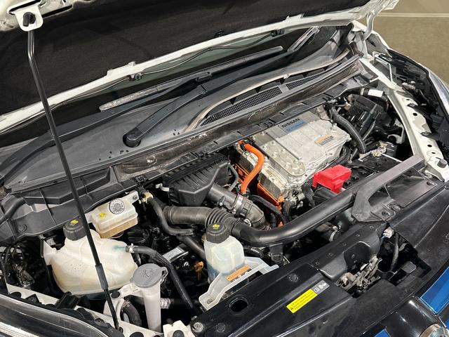 セレナ ｅ－パワー　ハイウェイスターＶ　プロパイロット　プレミアムインテリア　純正１０インチナビ／ＴＶ／ＣＤ／ＤＶＤ／Ｂｌｕ－ｒａｙ／Ｂｌｕｅｔｏｏｔｈ　アランドビューモニター　ＥＴＣ　純正後席モニター　シート＆ステアリングヒーター（28枚目）