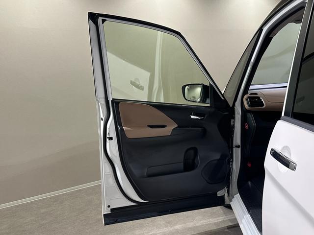 セレナ ｅ－パワー　ハイウェイスターＶ　プロパイロット　プレミアムインテリア　純正１０インチナビ／ＴＶ／ＣＤ／ＤＶＤ／Ｂｌｕ－ｒａｙ／Ｂｌｕｅｔｏｏｔｈ　アランドビューモニター　ＥＴＣ　純正後席モニター　シート＆ステアリングヒーター（32枚目）