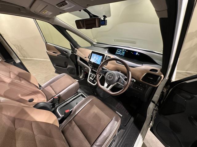 セレナ ｅ－パワー　ハイウェイスターＶ　プロパイロット　プレミアムインテリア　純正１０インチナビ／ＴＶ／ＣＤ／ＤＶＤ／Ｂｌｕ－ｒａｙ／Ｂｌｕｅｔｏｏｔｈ　アランドビューモニター　ＥＴＣ　純正後席モニター　シート＆ステアリングヒーター（33枚目）
