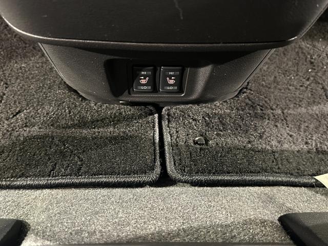 セレナ ｅ－パワー　ハイウェイスターＶ　プロパイロット　プレミアムインテリア　純正１０インチナビ／ＴＶ／ＣＤ／ＤＶＤ／Ｂｌｕ－ｒａｙ／Ｂｌｕｅｔｏｏｔｈ　アランドビューモニター　ＥＴＣ　純正後席モニター　シート＆ステアリングヒーター（38枚目）