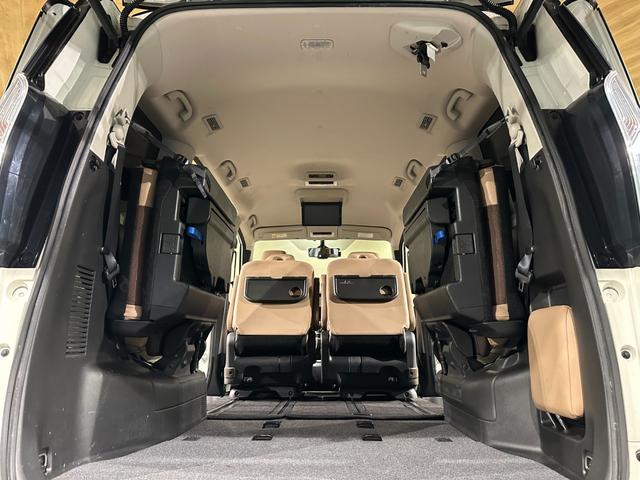 セレナ ｅ－パワー　ハイウェイスターＶ　プロパイロット　プレミアムインテリア　純正１０インチナビ／ＴＶ／ＣＤ／ＤＶＤ／Ｂｌｕ－ｒａｙ／Ｂｌｕｅｔｏｏｔｈ　アランドビューモニター　ＥＴＣ　純正後席モニター　シート＆ステアリングヒーター（56枚目）