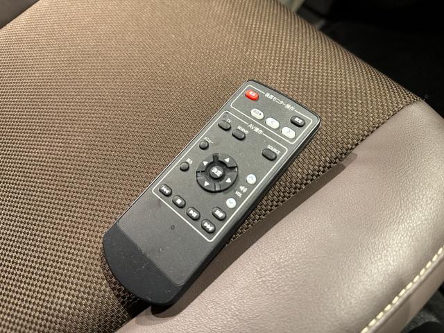 セレナ ｅ－パワー　ハイウェイスターＶ　プロパイロット　プレミアムインテリア　純正１０インチナビ／ＴＶ／ＣＤ／ＤＶＤ／Ｂｌｕ－ｒａｙ／Ｂｌｕｅｔｏｏｔｈ　アランドビューモニター　ＥＴＣ　純正後席モニター　シート＆ステアリングヒーター（72枚目）