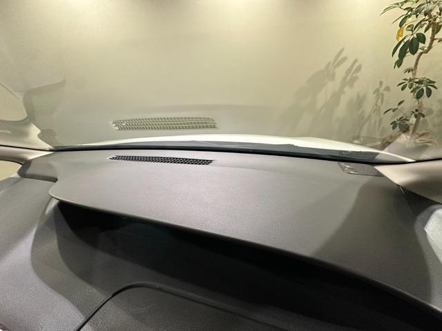 セレナ ｅ－パワー　ハイウェイスターＶ　プロパイロット　プレミアムインテリア　純正１０インチナビ／ＴＶ／ＣＤ／ＤＶＤ／Ｂｌｕ－ｒａｙ／Ｂｌｕｅｔｏｏｔｈ　アランドビューモニター　ＥＴＣ　純正後席モニター　シート＆ステアリングヒーター（77枚目）