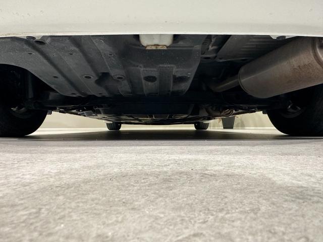 フリードハイブリッド ハイブリッド・Ｇホンダセンシング　６人乗り　両側パワスラドア　Ｓパッケージ／本革ステアリング／ハーフレザーコンビシート／純正１５インチアルミ　純正ナビ／ＴＶ／ＤＶＤ／ＣＤ／Ｂｌｕｅｔｏｏｔｈ　後席モニター　バックモニター　ＥＴＣ（29枚目）