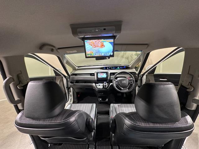 フリードハイブリッド ハイブリッド・Ｇホンダセンシング　６人乗り　両側パワスラドア　Ｓパッケージ／本革ステアリング／ハーフレザーコンビシート／純正１５インチアルミ　純正ナビ／ＴＶ／ＤＶＤ／ＣＤ／Ｂｌｕｅｔｏｏｔｈ　後席モニター　バックモニター　ＥＴＣ（38枚目）