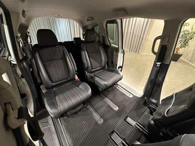 フリードハイブリッド ハイブリッド・Ｇホンダセンシング　６人乗り　両側パワスラドア　Ｓパッケージ／本革ステアリング／ハーフレザーコンビシート／純正１５インチアルミ　純正ナビ／ＴＶ／ＤＶＤ／ＣＤ／Ｂｌｕｅｔｏｏｔｈ　後席モニター　バックモニター　ＥＴＣ（44枚目）