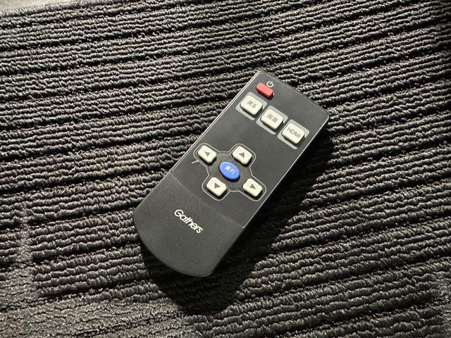 フリードハイブリッド ハイブリッド・Ｇホンダセンシング　６人乗り　両側パワスラドア　Ｓパッケージ／本革ステアリング／ハーフレザーコンビシート／純正１５インチアルミ　純正ナビ／ＴＶ／ＤＶＤ／ＣＤ／Ｂｌｕｅｔｏｏｔｈ　後席モニター　バックモニター　ＥＴＣ（69枚目）