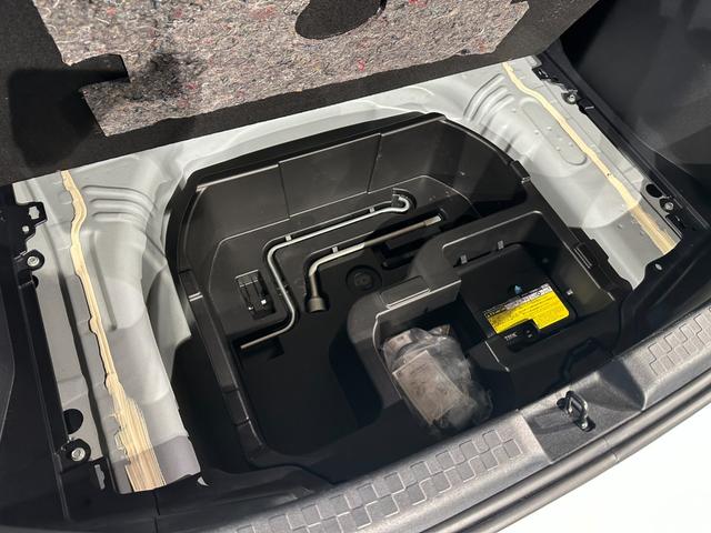 アクア Ｇ　Ｇ’ｓ　ナビ／ＴＶ／ＣＤ／ＤＶＤ／Ｂｌｕｅｔｏｏｔｈ　バックモニター　ドラレコ　Ｇ’ｚ専用１７インチアルミ／シート／エアロ　ＬＥＤライト／フォグライト（39枚目）