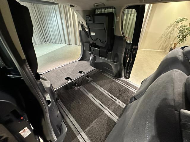 ヴォクシー ハイブリッドV 純正ナヒ/TV/CD/DVD/Bluetooth 後席モニター バックモニター ETC 両側パワスラドア シートヒーター LEDライト/フォグライト クルコン 置くだけ充電(52枚目)