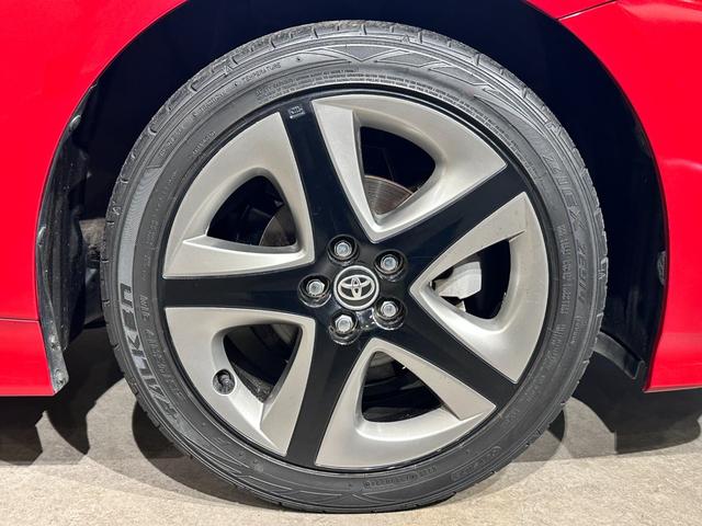 プリウス Sツーリングセレクション 純正9インチナビ/TV/CD/DVD/Bluetooth バックモニター ブラックレザーシート/ヒーター付 純正17インチアルミ ETC ドラレコ LEDライト/フォグライト レーダークルーズ(25枚目)