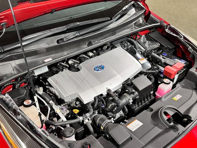 プリウス Sツーリングセレクション 純正9インチナビ/TV/CD/DVD/Bluetooth バックモニター ブラックレザーシート/ヒーター付 純正17インチアルミ ETC ドラレコ LEDライト/フォグライト レーダークルーズ(28枚目)