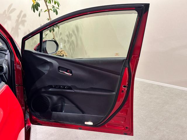 プリウス Sツーリングセレクション 純正9インチナビ/TV/CD/DVD/Bluetooth バックモニター ブラックレザーシート/ヒーター付 純正17インチアルミ ETC ドラレコ LEDライト/フォグライト レーダークルーズ(30枚目)