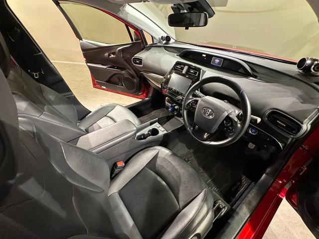 プリウス Sツーリングセレクション 純正9インチナビ/TV/CD/DVD/Bluetooth バックモニター ブラックレザーシート/ヒーター付 純正17インチアルミ ETC ドラレコ LEDライト/フォグライト レーダークルーズ(35枚目)
