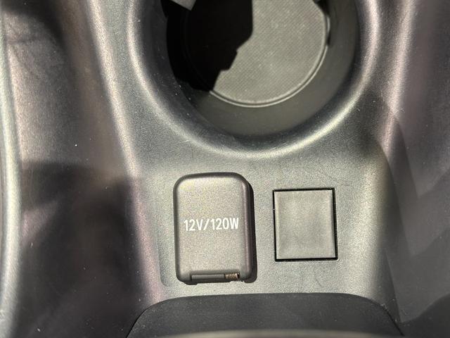 プリウス Sツーリングセレクション 純正9インチナビ/TV/CD/DVD/Bluetooth バックモニター ブラックレザーシート/ヒーター付 純正17インチアルミ ETC ドラレコ LEDライト/フォグライト レーダークルーズ(40枚目)