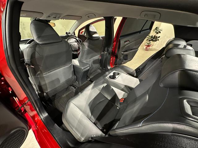 プリウス Sツーリングセレクション 純正9インチナビ/TV/CD/DVD/Bluetooth バックモニター ブラックレザーシート/ヒーター付 純正17インチアルミ ETC ドラレコ LEDライト/フォグライト レーダークルーズ(45枚目)