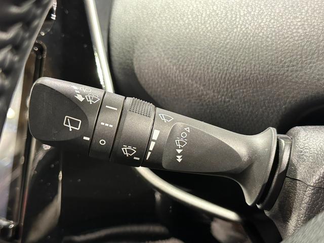 プリウス Sツーリングセレクション 純正9インチナビ/TV/CD/DVD/Bluetooth バックモニター ブラックレザーシート/ヒーター付 純正17インチアルミ ETC ドラレコ LEDライト/フォグライト レーダークルーズ(59枚目)