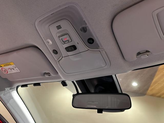 プリウス Sツーリングセレクション 純正9インチナビ/TV/CD/DVD/Bluetooth バックモニター ブラックレザーシート/ヒーター付 純正17インチアルミ ETC ドラレコ LEDライト/フォグライト レーダークルーズ(70枚目)