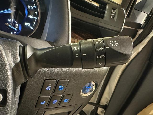 アルファードハイブリッド G Fパッケージ 純正9インチナビ/TV/CD/DVD/Bluetooth バックモニター 後席モニター ETC ドラレコ パワーバックドア LEDライト/フォグライト レザーシート シートヒーター&ベンチレーション(64枚目)