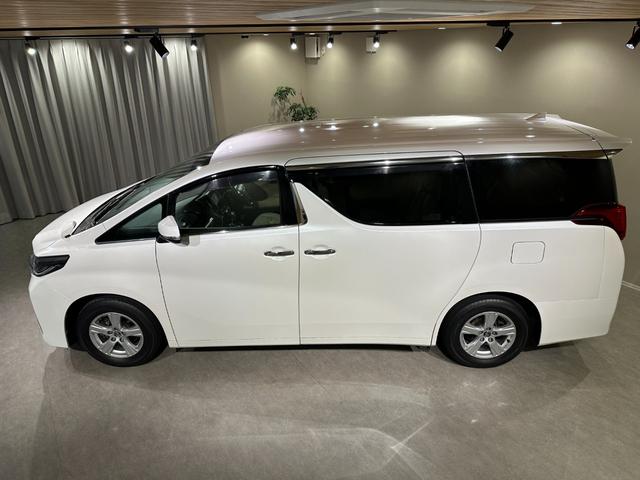 アルファード ２．５Ｘ　両側パワスラドア　純正ナビ／ＣＤ／Ｂｌｕｅｔｏｏｔｈ　バックモニター　ＥＴＣ　トヨタセーフティセンス　プリクラッシュ　レーダークルーズ　レーンアシスト（16枚目）