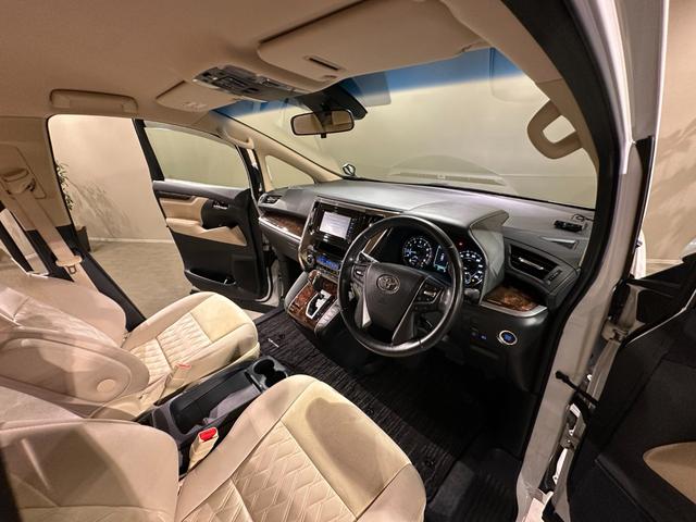 アルファード ２．５Ｘ　両側パワスラドア　純正ナビ／ＣＤ／Ｂｌｕｅｔｏｏｔｈ　バックモニター　ＥＴＣ　トヨタセーフティセンス　プリクラッシュ　レーダークルーズ　レーンアシスト（34枚目）