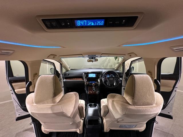アルファード ２．５Ｘ　両側パワスラドア　純正ナビ／ＣＤ／Ｂｌｕｅｔｏｏｔｈ　バックモニター　ＥＴＣ　トヨタセーフティセンス　プリクラッシュ　レーダークルーズ　レーンアシスト（40枚目）