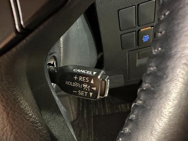 アルファード ２．５Ｘ　両側パワスラドア　純正ナビ／ＣＤ／Ｂｌｕｅｔｏｏｔｈ　バックモニター　ＥＴＣ　トヨタセーフティセンス　プリクラッシュ　レーダークルーズ　レーンアシスト（63枚目）
