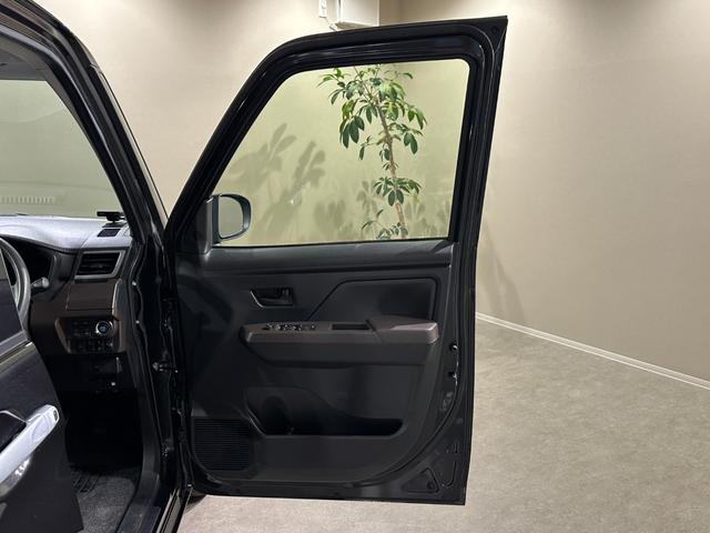 ルーミー Ｇ　４ＷＤ　両側パワスラドア　　自動被害軽減ブレーキ　ナビ／ＴＶ／ＣＤ／Ｂｌｕｅｔｏｏｔｈ　バックモニター　ＥＴＣ　ドラレコ（28枚目）