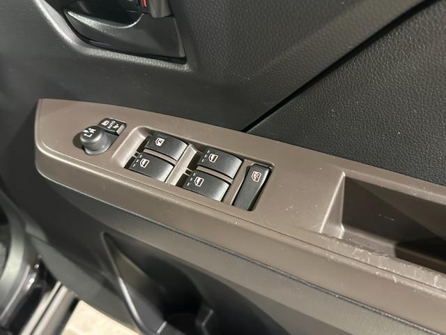 ルーミー Ｇ　４ＷＤ　両側パワスラドア　　自動被害軽減ブレーキ　ナビ／ＴＶ／ＣＤ／Ｂｌｕｅｔｏｏｔｈ　バックモニター　ＥＴＣ　ドラレコ（29枚目）