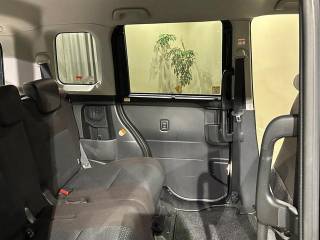 ルーミー Ｇ　４ＷＤ　両側パワスラドア　　自動被害軽減ブレーキ　ナビ／ＴＶ／ＣＤ／Ｂｌｕｅｔｏｏｔｈ　バックモニター　ＥＴＣ　ドラレコ（42枚目）