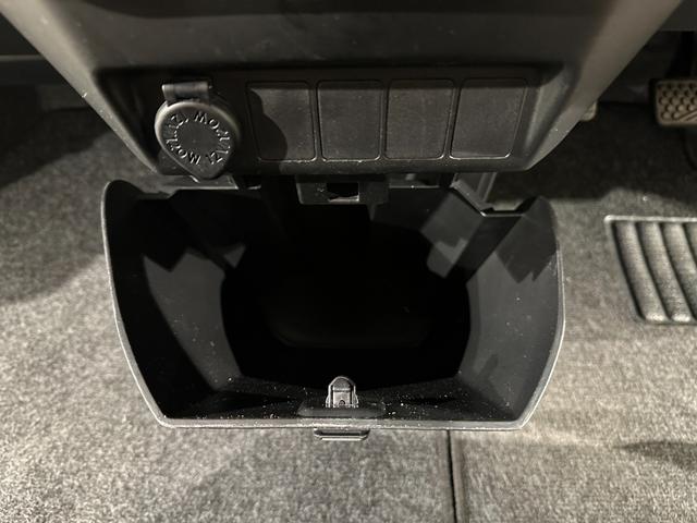 ルーミー Ｇ　４ＷＤ　両側パワスラドア　　自動被害軽減ブレーキ　ナビ／ＴＶ／ＣＤ／Ｂｌｕｅｔｏｏｔｈ　バックモニター　ＥＴＣ　ドラレコ（74枚目）