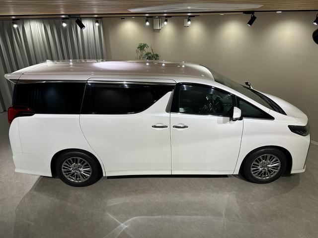 アルファード ２．５Ｓ　Ｃパッケージ　純正マルチディスプレイオーディオ／ナビ／ＴＶ／ＣＤ／ＤＶＤ／ＵＳＢ／Ａｐｐｌｅ　ＣａｒＰｌａｙ／ＭｉｒａｃａｓｔＲ／Ｂｌｕｅｔｏｏｔｈ　　２．０ＥＴＣ／バックモニター　純正後席モニター　デジタルミラー（15枚目）