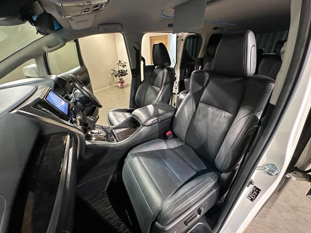 アルファード ２．５Ｓ　Ｃパッケージ　純正マルチディスプレイオーディオ／ナビ／ＴＶ／ＣＤ／ＤＶＤ／ＵＳＢ／Ａｐｐｌｅ　ＣａｒＰｌａｙ／ＭｉｒａｃａｓｔＲ／Ｂｌｕｅｔｏｏｔｈ　　２．０ＥＴＣ／バックモニター　純正後席モニター　デジタルミラー（31枚目）